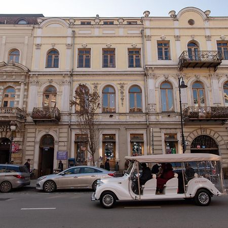 Mardzhanov Apartments, Block 108 Тбилиси Экстерьер фото